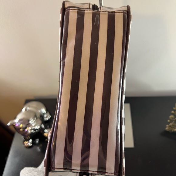Henri Bendel Brown and White Striped Cosmetic Case - Picture 3 of 6